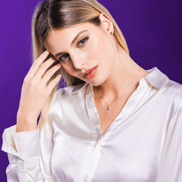 Collana con Angelo in oro e ali diamantate NKT367