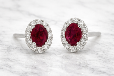 Orecchini in Oro Bianco 18kt con Rubini 0.37 ct e Diamanti F/G VS 0.14 ct BBX37942R