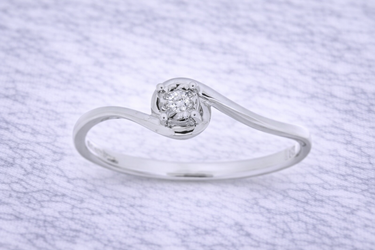 Anello in Oro Bianco 18kt gr. 1,80 con Diamante F/G VS ct. 0,02 ABX15697
