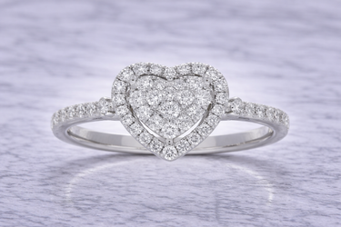 Anello Cuore in Oro Bianco 18Kt con Diamanti F/G VS – Ct. Totale 0.50 ABX15913