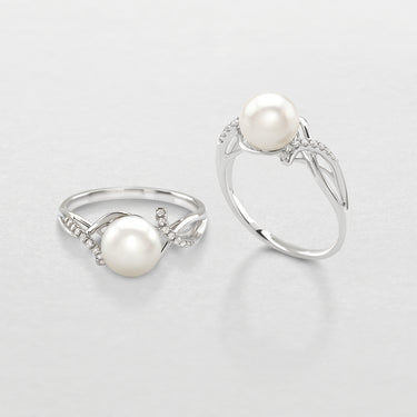 Anello In Oro Bianco, Diamanti e Perla Ct 0,07 ABX15590