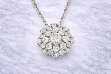 Girocollo in Oro Bianco 18kt gr. 3.40 con Diamanti F/G VS ct. 0.37 GBX39771